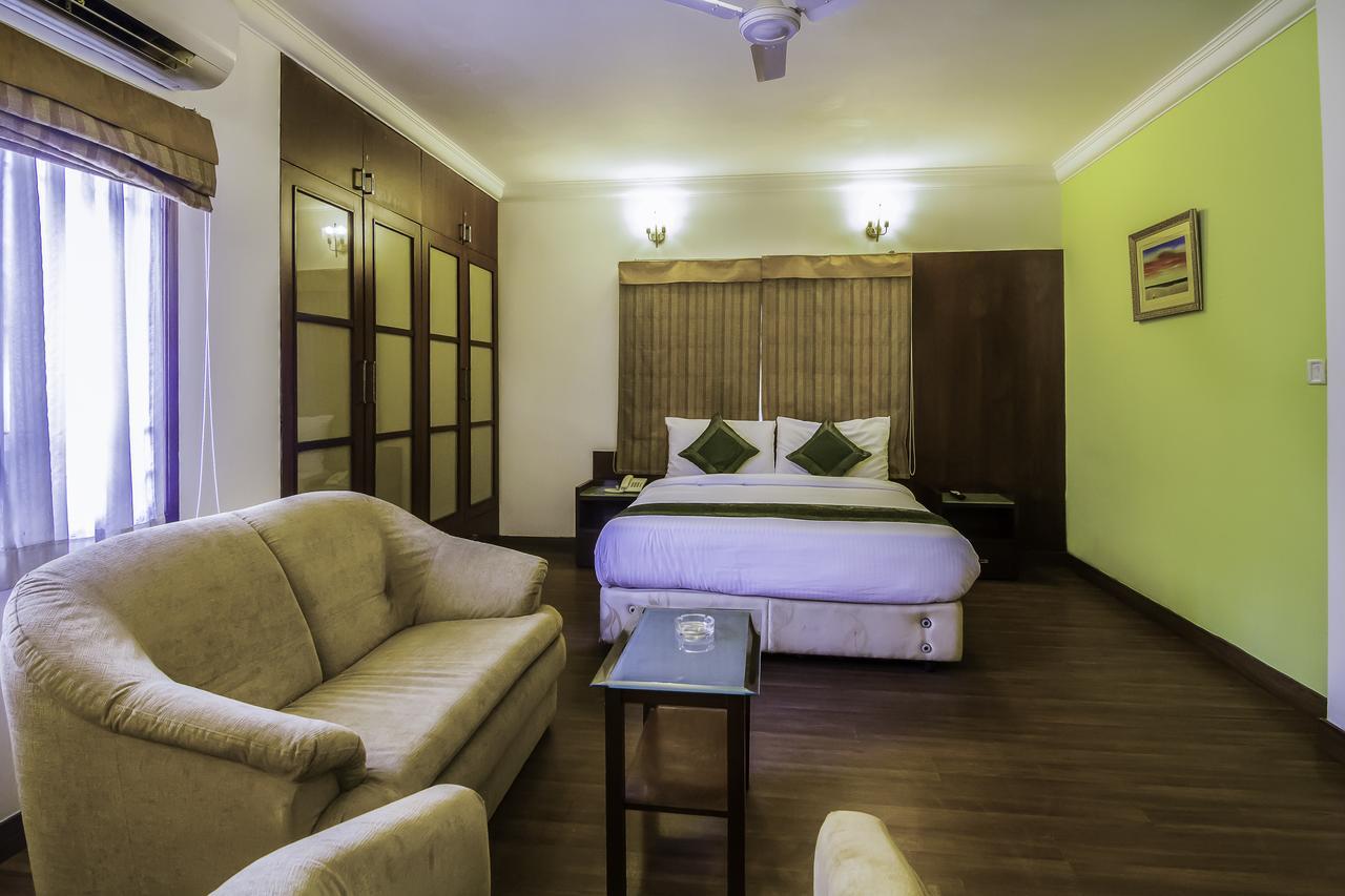 Treebo Angson Hotel Csennai Kültér fotó