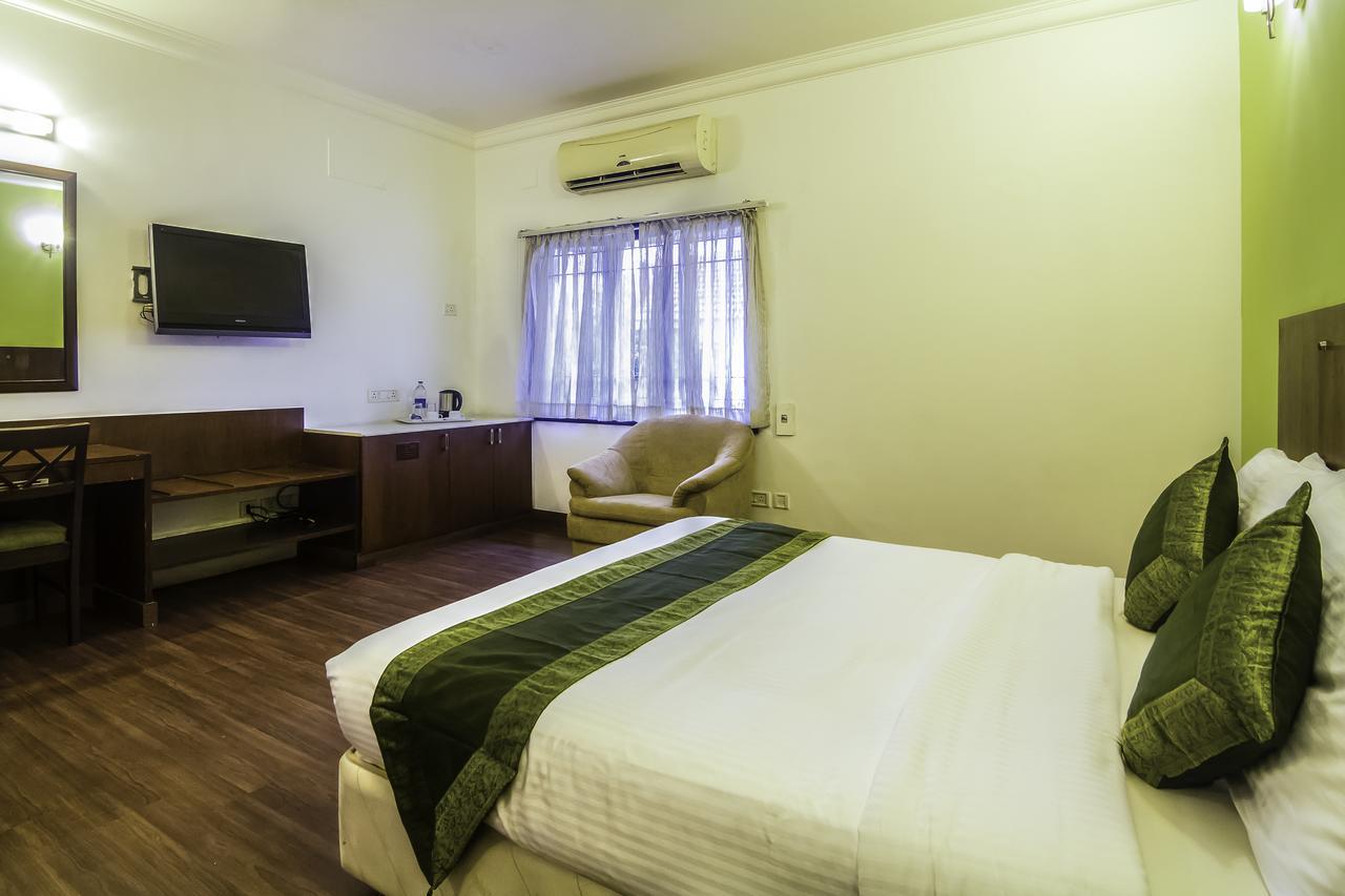 Treebo Angson Hotel Csennai Kültér fotó