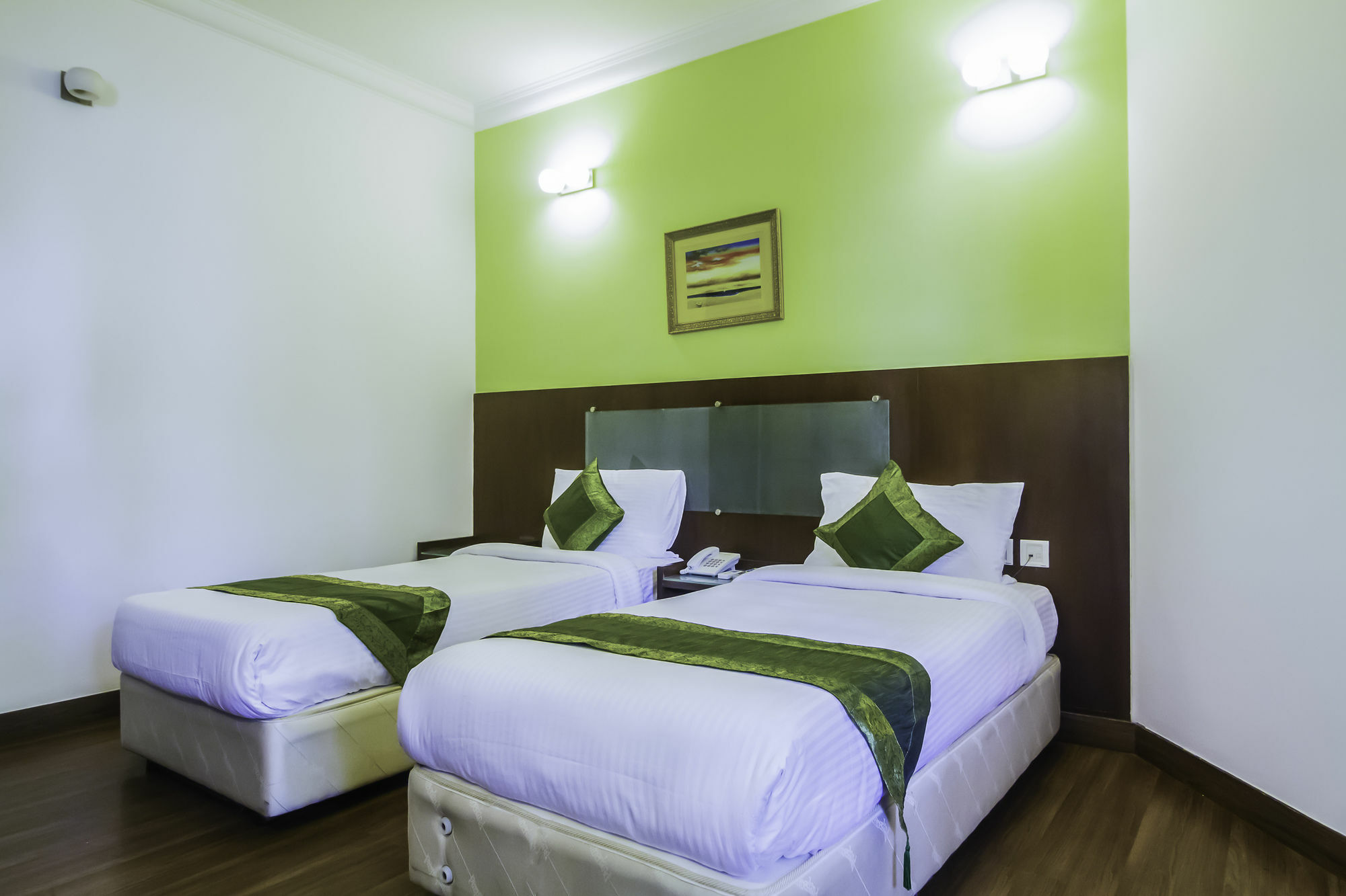 Treebo Angson Hotel Csennai Kültér fotó